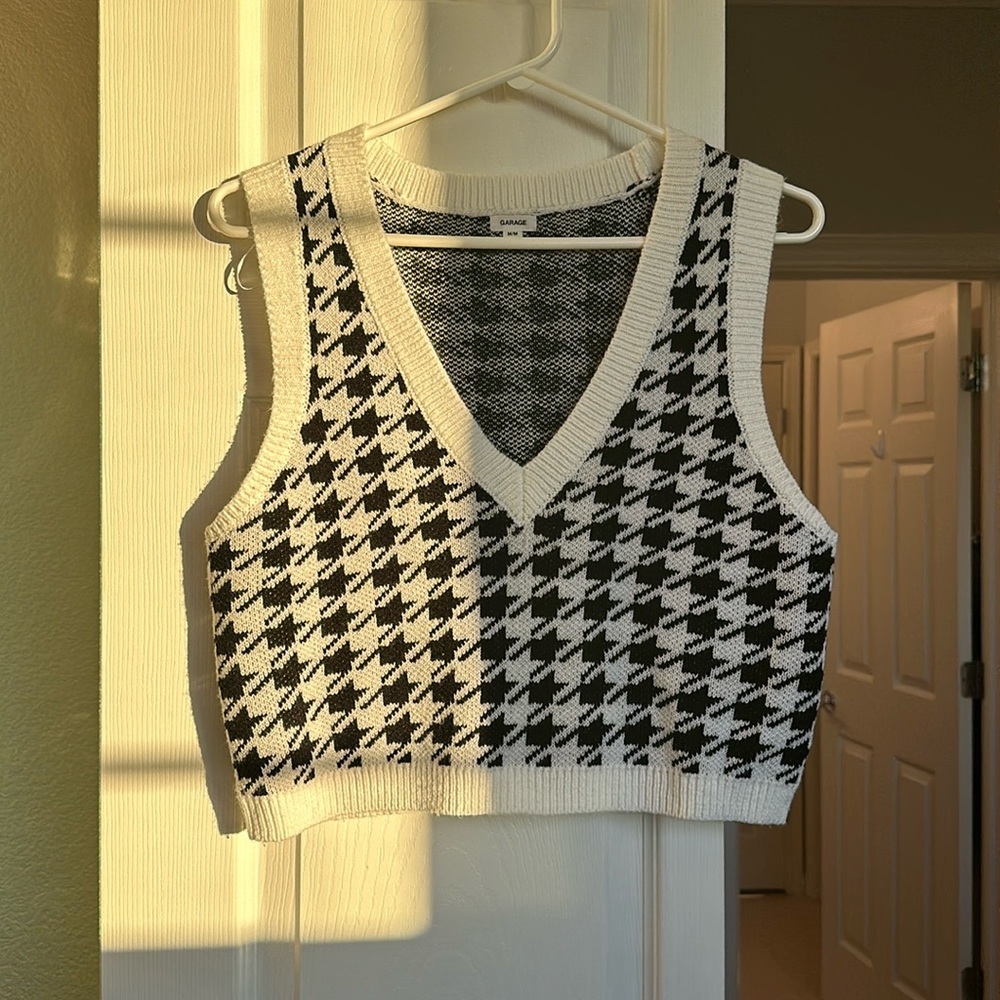 Sweater Vest
